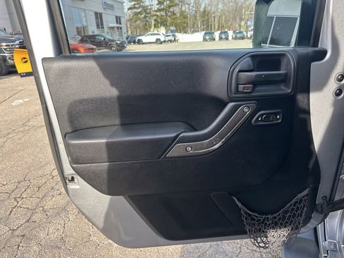 Used 2015 Jeep Wrangler Unlimited Sport w/ Quick Order Package 24S image 15