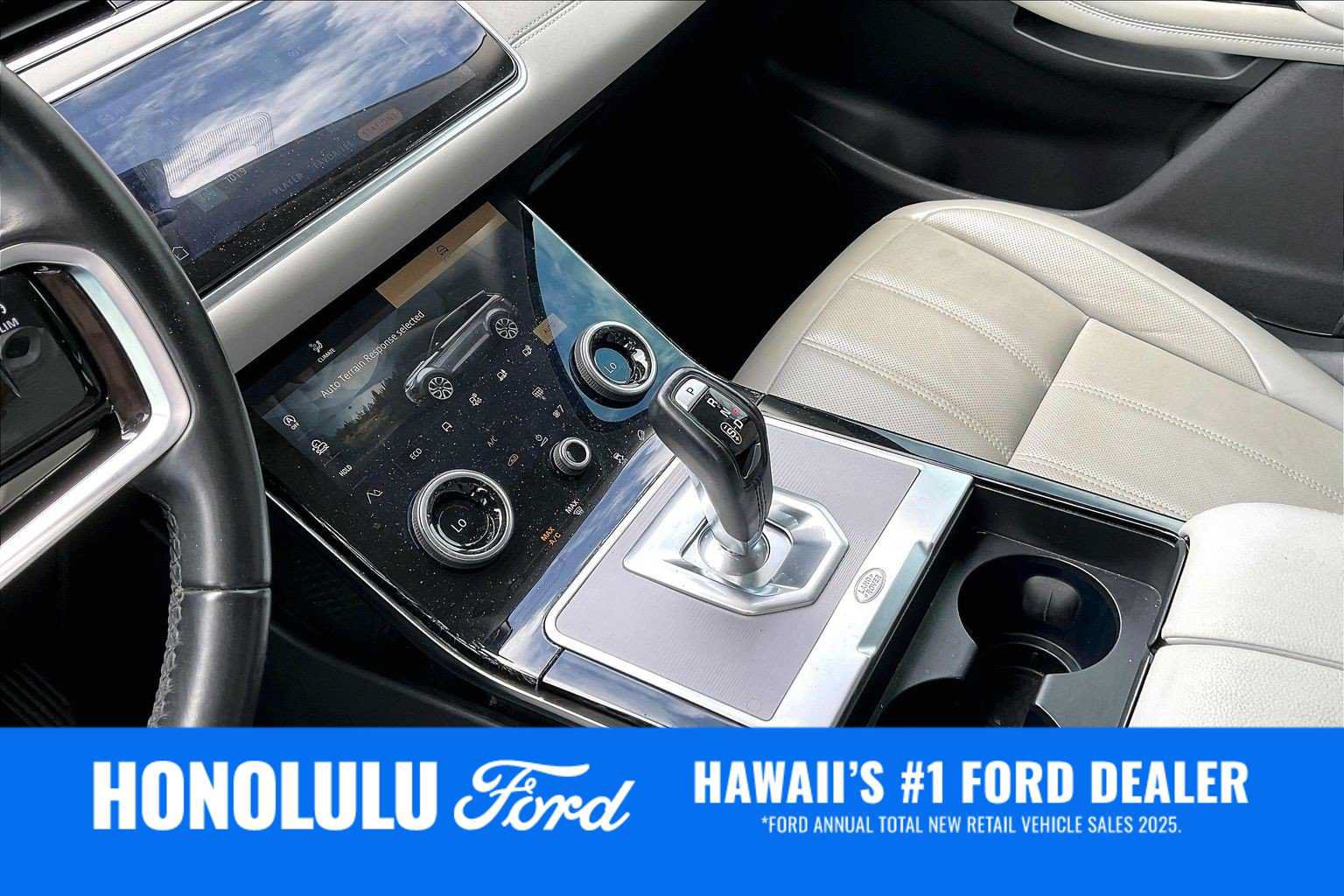 Used 2021 Land Rover Range Rover Evoque SE AWD/4WD image 15