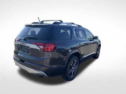 Used 2018 GMC Acadia Denali w/ Technology Package FWD image 5
