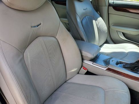 Used 2011 Cadillac CTS Luxury RWD image 40