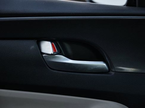 Used 2023 Hyundai Santa Fe SE image 15