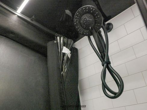 Used 2024 Mercedes-Benz Sprinter 2500 image 78