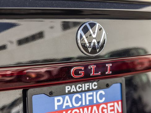 New 2026 Volkswagen Jetta GLI Autobahn image 9