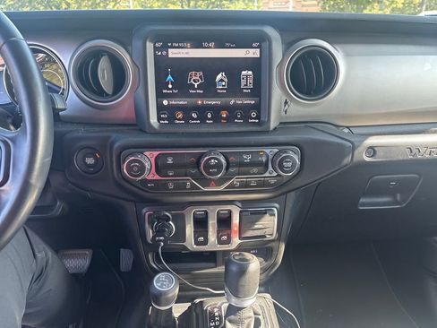 Used 2021 Jeep Wrangler Sport image 9