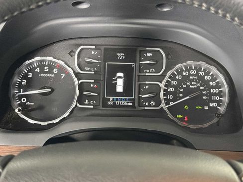 Used 2021 Toyota Tundra Limited w/ Limited Premium Package AWD/4WD image 24