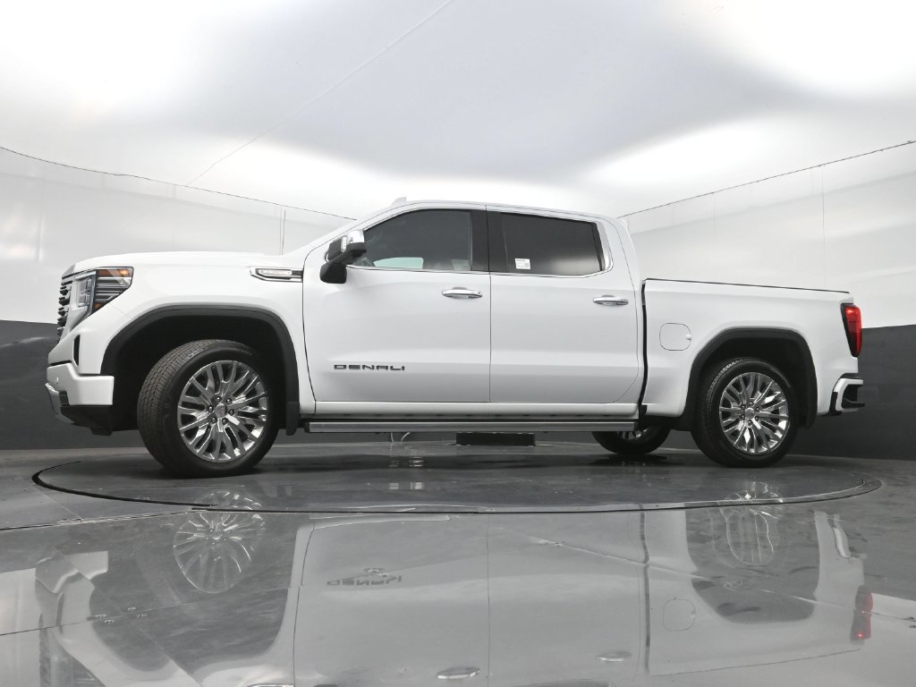 Used 2023 GMC Sierra 1500 Denali w/ Denali Reserve Package AWD/4WD image 31