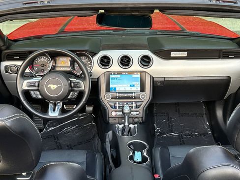 Used 2017 Ford Mustang Premium image 11