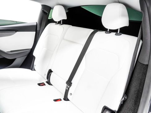 Used 2026 Tesla Model Y 2WD image 10