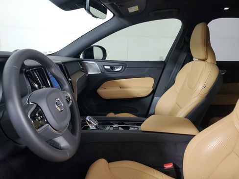 Used 2024 Volvo XC60 T8 Ultimate w/ Climate Package AWD/4WD image 24