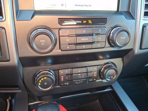 Used 2019 Ford F150 XLT w/ Equipment Group 302A Luxury AWD/4WD image 17