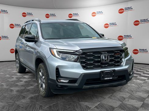 Used 2024 Honda Passport TrailSport image 7