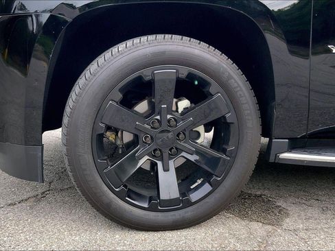 Used 2018 GMC Yukon XL SLT w/ Open Road Package image 9