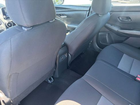 Used 2025 Nissan Sentra SV image 23