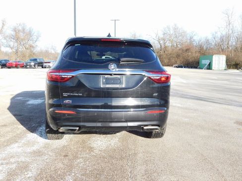 Used 2021 Buick Enclave Essence w/ Sport Touring Edition image 4