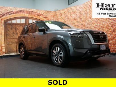 Used 2022 Nissan Pathfinder SL