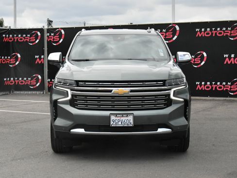 Used 2023 Chevrolet Suburban Premier AWD/4WD image 2
