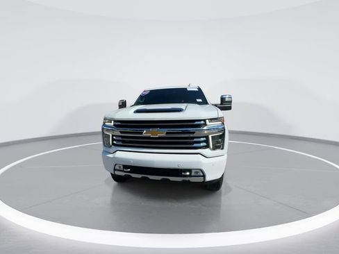 Used 2023 Chevrolet Silverado 2500 High Country w/ Z71 Off-Road Package AWD/4WD image 2