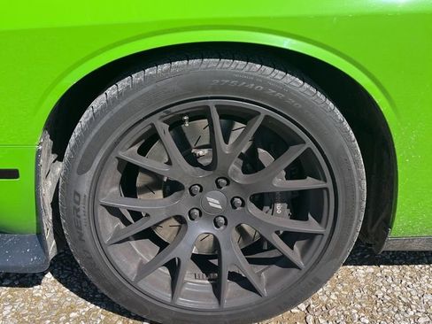 Used 2017 Dodge Challenger R/T Scat Pack w/ Dynamics Package image 8