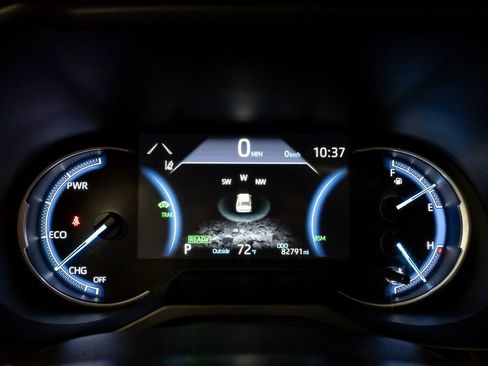 Used 2019 Toyota RAV4 Limited AWD/4WD image 17