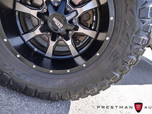 Used 2014 RAM 3500 Laramie image 44