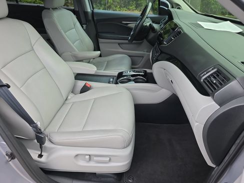 Used 2021 Honda Pilot Touring image 38