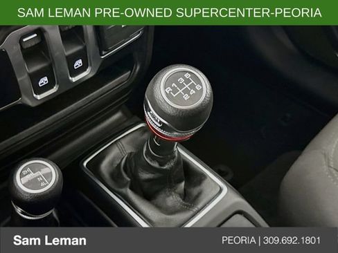 Used 2022 Jeep Wrangler Sport AWD/4WD image 16
