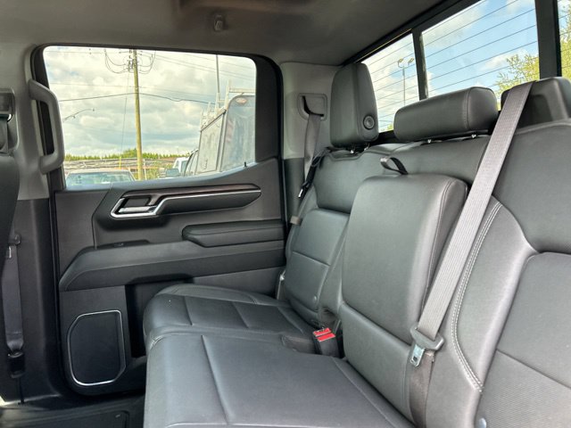 Used 2023 GMC Sierra 1500 SLT w/ SLT Convenience Package AWD/4WD image 14