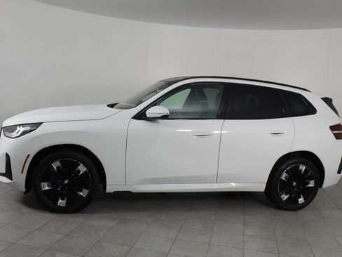 New 2025 BMW X3 xDrive30i w/ Premium Package AWD/4WD image 2
