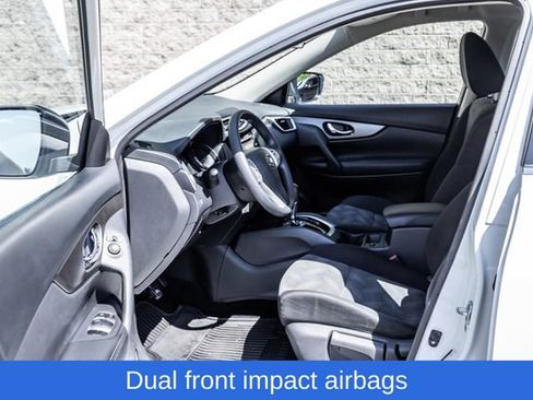 Used 2016 Nissan Rogue S AWD/4WD image 30