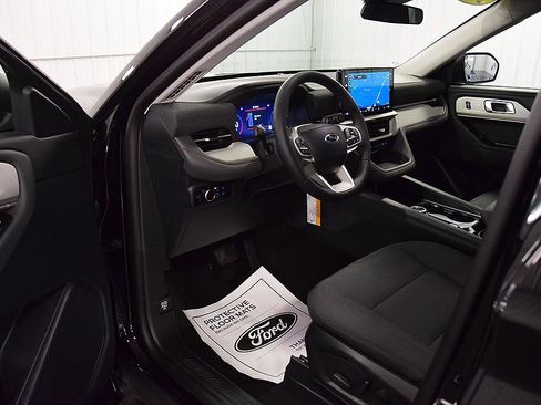 New 2026 Ford Explorer Active AWD/4WD image 15