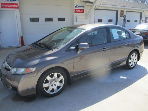 Used 2010 Honda Civic LX image 11