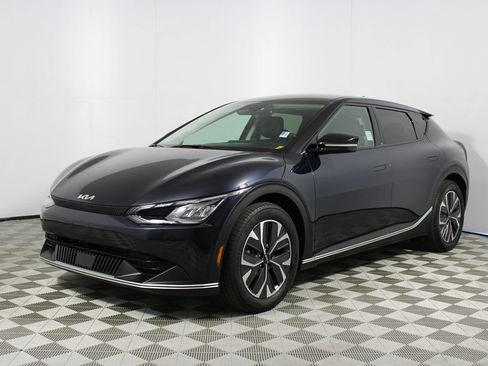 Used 2024 Kia EV6 Light image 30