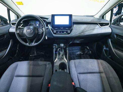 Used 2025 Toyota Corolla LE FWD image 13