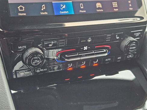 New 2025 Jeep Grand Cherokee L Limited w/ Trailer Tow Package image 23