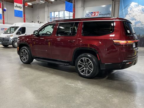 New 2026 Jeep Grand Wagoneer 4WD image 3