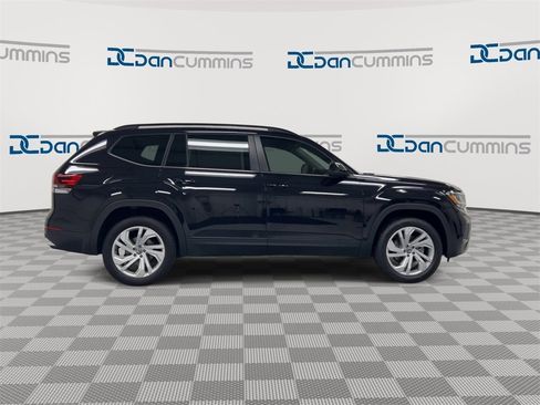 Used 2023 Volkswagen Atlas SE image 9