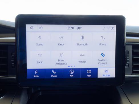 Used 2022 Ford Explorer XLT w/ Equipment Group 202A RWD image 21