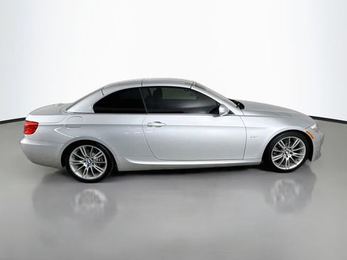 Used 2011 BMW 328i Convertible RWD image 8