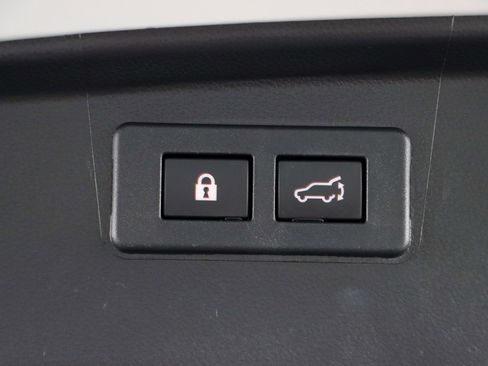 Used 2024 Subaru Outback Premium AWD/4WD image 29