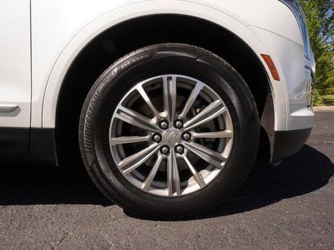 Used 2018 Cadillac XT5 Luxury w/ Driver Awareness Package image 37