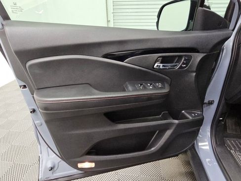 Used 2022 Honda Pilot Black Edition image 32