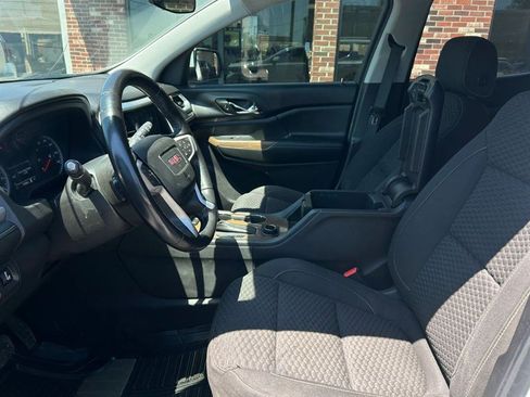Used 2017 GMC Acadia SLE w/ Driver Alert Package I AWD/4WD image 16
