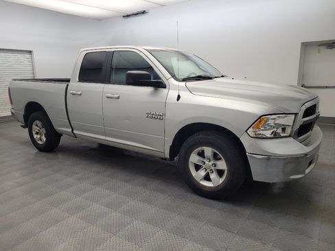 Used 2018 RAM 1500 Classic SLT RWD image 11