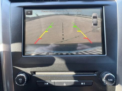 Used 2018 Ford Fusion SE image 58