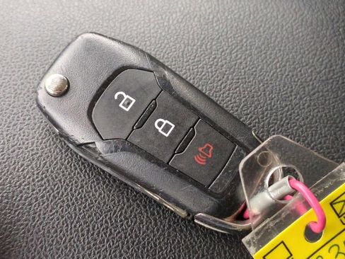 Used 2022 Ford Escape S image 26