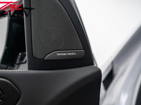 Used 2024 BMW X7 M60i w/ Executive Package image 24