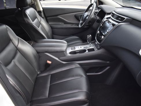 Used 2024 Nissan Murano SV w/ SV Midnight Edition Package image 14