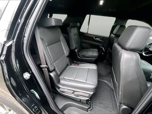 Used 2026 GMC Yukon Denali AWD/4WD image 20