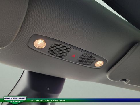 Used 2022 Tesla Model Y Long Range image 20