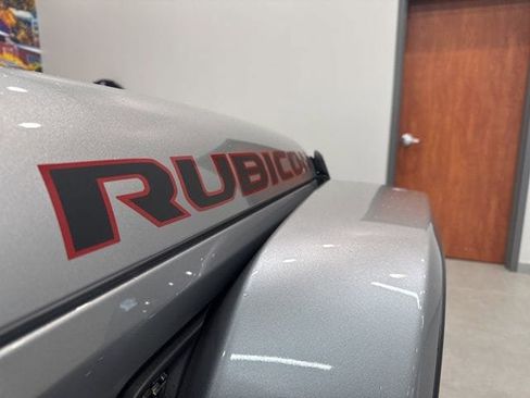 Used 2021 Jeep Wrangler Unlimited Rubicon AWD/4WD image 22